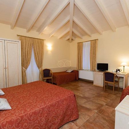 Hotel Belvedere Verbania Luaran gambar