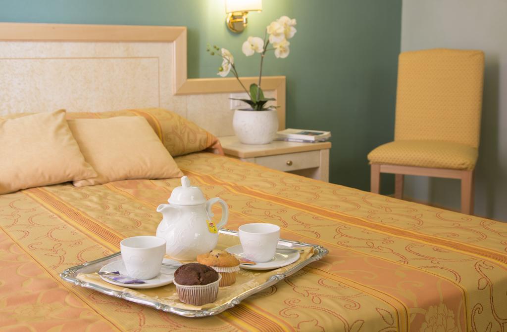 Hotel Belvedere Verbania Luaran gambar