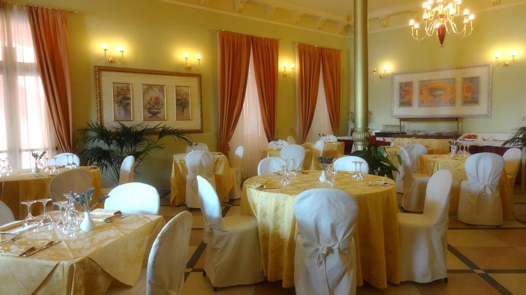 Hotel Belvedere Verbania Luaran gambar