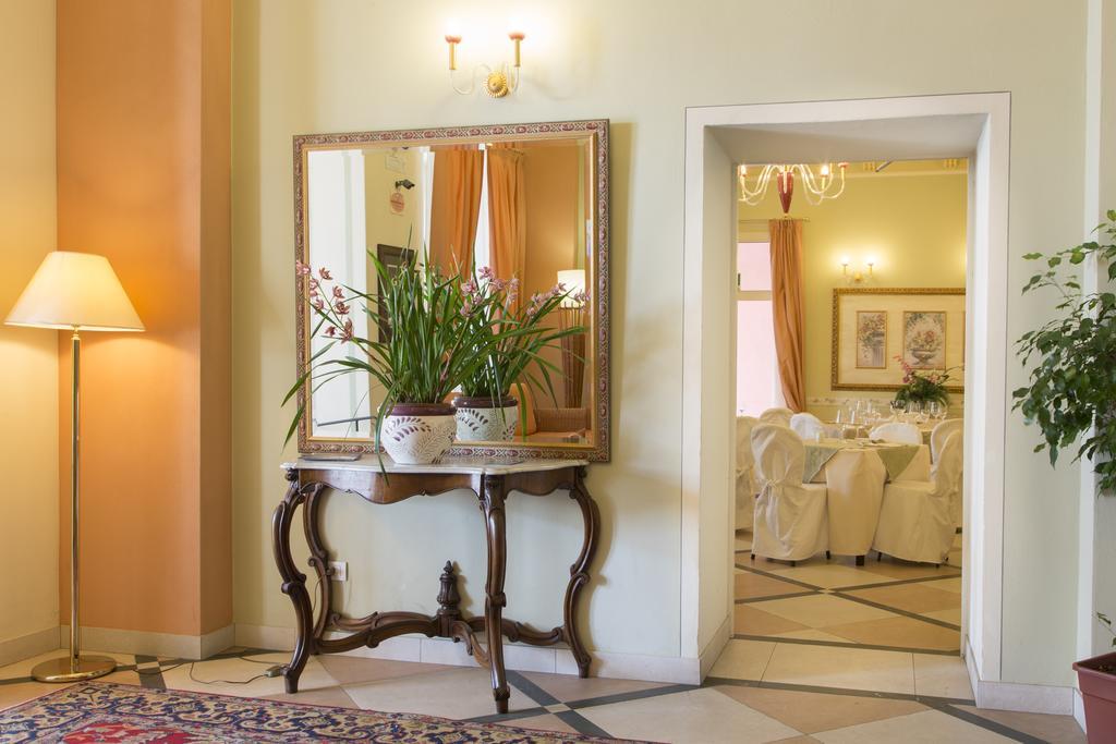 Hotel Belvedere Verbania Luaran gambar